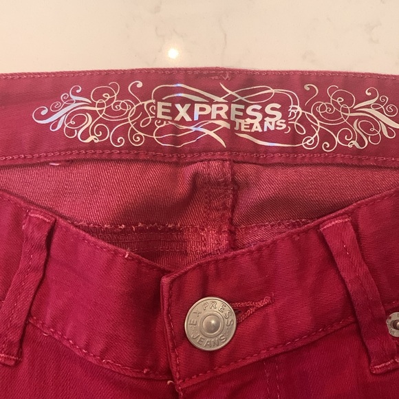 Express red skinny jeans.  Size 4. - Picture 5 of 8